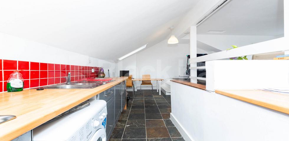 Amazing Views !, 2 Bedroom, 1 bath, 1 reception Flat			 Methuen Park, MUSWELL HILL